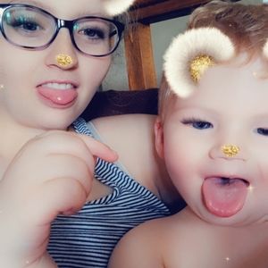 Meet your Posher, Holli